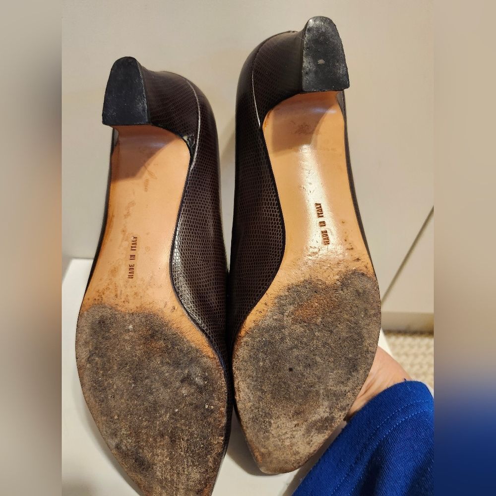 Salvatore Ferragamo Brown Florentine Leather Classic Pumps Sz. 9.5B Ret. $795 - Picture 11 of 12